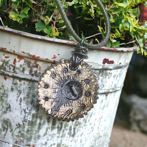 5 For $25💫Meltdown Wicked Steampunk Pendant Necklace - Picture 3 of 6